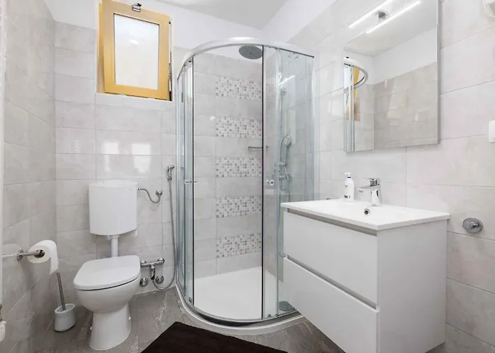 Apartament Near In Krk-insel Krk 54916 *