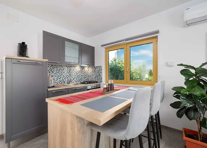 Apartament Near In Krk-insel Krk 54916